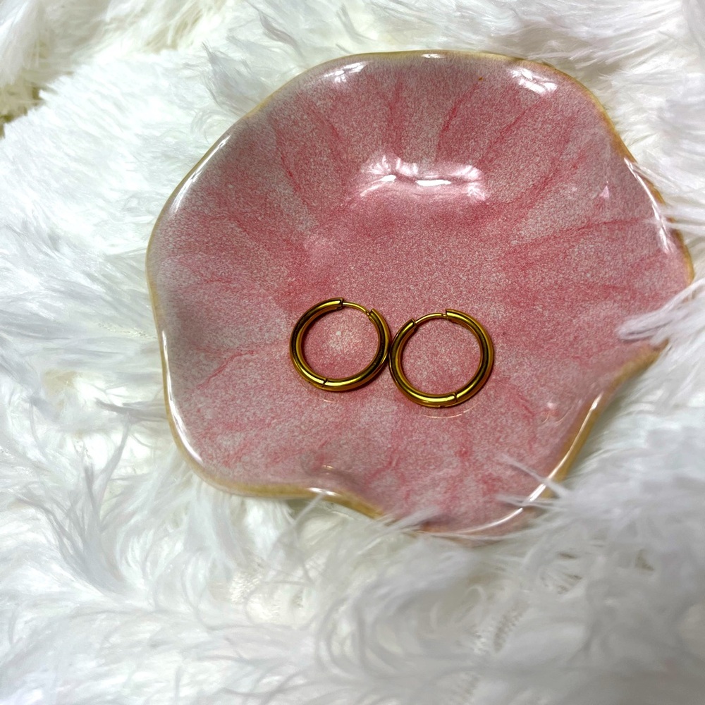 Women’s Small Gold Hoop Fashion Earrings